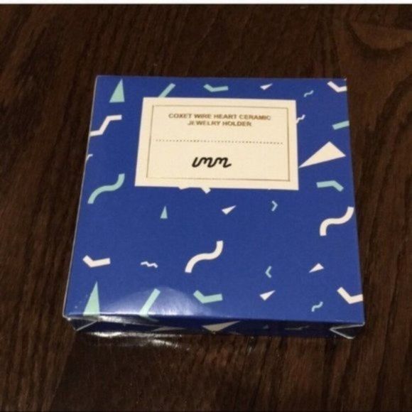 IMM Living Coxet Wire HEART Jewelry ceramic white gold Holder - Picture 4 of 7